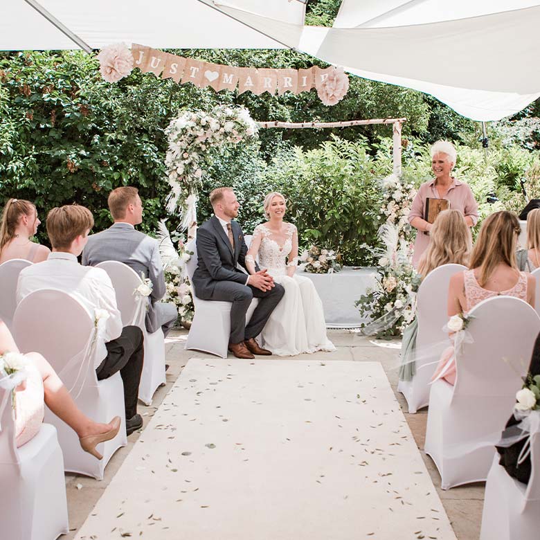 Just Celebrate | Hochzeitszeremonie im Hotel Hanseatischer Hof